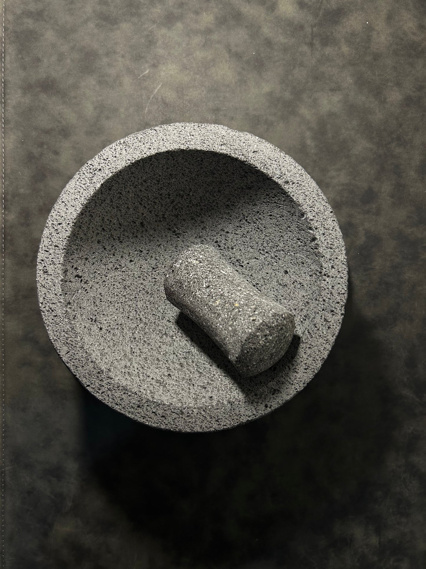 Molcajete 8"